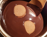 Foto del paso 2 de la receta: Chocolate de alfajores 😁