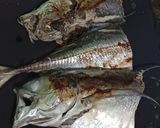 Foto langkah ke 4 dari resep Ikan Cencaru Panggang Teflon Siram Sambal.
