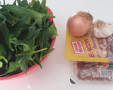 Foto del paso 1 de la receta: Revuelto de espinacas con huevo escalfado 🥚