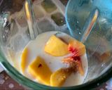 A picture of step 1 of Mango Peach and Mint Shake.