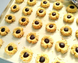 Foto langkah ke 7 dari resep Blueberry Thumbprint / Kue Kering Untuk Lebaran.