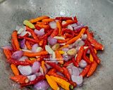 Foto langkah ke 4 dari resep Oseng Mercon Legend.