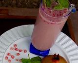 A picture of step 2 of Pomegranate Mocktail.