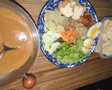 Foto langkah ke 5 dari resep Gado-gado Siram Surabaya.