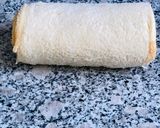 Foto del paso 2 de la receta: Rollitos de pan de molde con jamón y queso