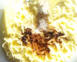 Foto langkah ke 8 dari resep Mie Kari Kuah Susu Keju Spesial.