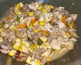 Foto langkah ke 4 dari resep Tumis pedas manis tahu, jamur, ampela hati ayam.