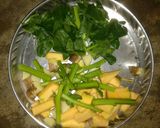 A picture of step 1 of Spinach Curry (Poi Chenchada).