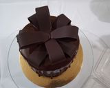 Foto del paso 5 de la receta: Torta de trufa, ganache de chocolate blanco y brillo espejo