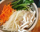 Hình bước làm 1 của món Su hào xào chay bếp vườn