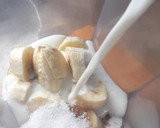 Foto del paso 3 de la receta: Flan de banana sin huevos y sin horno🍌