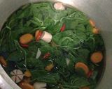 Foto langkah ke 3 dari resep Sayur Bayam Sosis.