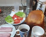 Foto del paso 1 de la receta: Sándwich BLT (panceta, lechuga y tomate)