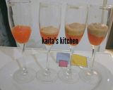 A picture of step 4 of Layered smoothie.