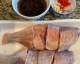 A picture of step 1 of Steamed Rockfish with Fish Sauce.