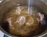 Foto langkah ke 4 dari resep Sop buntut sapi.