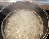 Foto del paso 1 de la receta: Pak choi salteado con langostinos