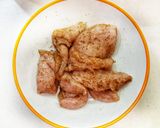 Baconbe tekert csirkemell, fűszeres sütőtökös krumplival sütve recept fázis 2 fotója