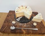 A picture of step 29 of Coconut Cheesecake with Mascarpone and White Chocolate.