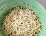 Foto langkah ke 2 dari resep Mie goreng kampung.
