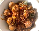 Foto langkah ke 7 dari resep Bakso Oseng Mercon.