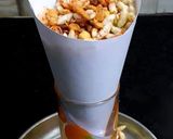 A picture of step 4 of Chatpati Jhalmuri.