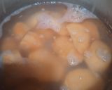 Foto langkah ke 1 dari resep Bola ubi goreng ala miss decdec.