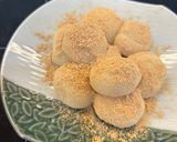 Hình bước làm 3 của món Mochi phủ bột đậu nành - Kinako Mochi (きな粉餅)
