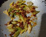 Foto langkah ke 2 dari resep Sayur Brokoli Udang.