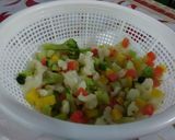 Foto del paso 2 de la receta: Ensalada de pollo (4 Ingredientes)