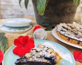 Foto del passaggio 6 della ricetta Crostata con confettura di more e sambuco
