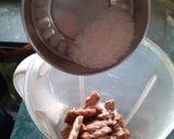 A picture of step 1 of Chocolate smoothie.