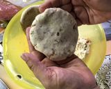 Foto del paso 2 de la receta: Gorditas de queso con masa con chicharrón