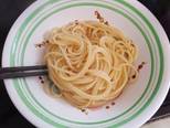 Spaghetti Vẹm xanh nấu với vang trắng và rau củ bước làm 1 hình