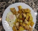 Foto del paso 3 de la receta: Papas con pollo a la cerveza