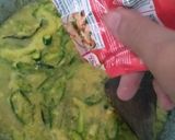 Foto langkah ke 6 dari resep Sayur ikan bawal nyomok kuning cabe ijo (ikan bawal di kuningin).