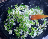 Foto del paso 2 de la receta: Arroz básico de curry hindú y hebras de azafrán puro