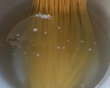 Une image de l'étape 1 de Gratin de pâtes façon carbonara.