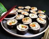 A picture of step 7 of Veg. Maki Sushi Rolls.