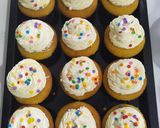Foto langkah ke 8 dari resep Italian Meringue Buttercream (Tanpa Termometer).
