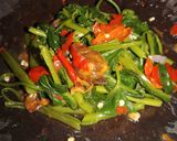 Foto langkah ke 4 dari resep 77. Rujak kangkung.