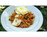 Foto langkah ke 5 dari resep Bokkeumbap (볶음밥) / Nasi Goreng Kimchi.