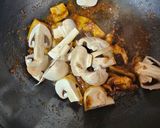 Foto del paso 5 de la receta Spaguetini con salsa de cebolla y pimiento rojo
