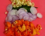 Foto langkah ke 1 dari resep Sambal Matah Bali.