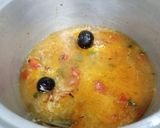 A picture of step 6 of Fish majboos Rice.
