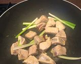 A picture of step 3 of Tuna stir fry.