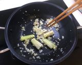 Hình bước làm 3 của món Cà ri gà nước dừa