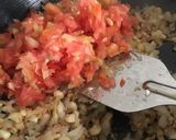 હરે પ્યાઝ કી લસુની ખીચડી(green onion garlic khichdi recipe in Gujarati) રેસીપી સ્ટેપ2ફોટો