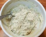 Foto del paso 2 de la receta: Ensalada crujiente de atún con aguacate