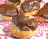 Foto del passaggio 4 della ricetta Bigné alla crema e cioccolato